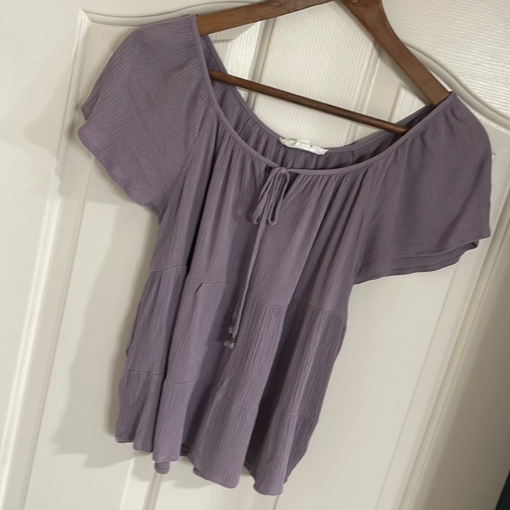Cute Lavender Top Size Small